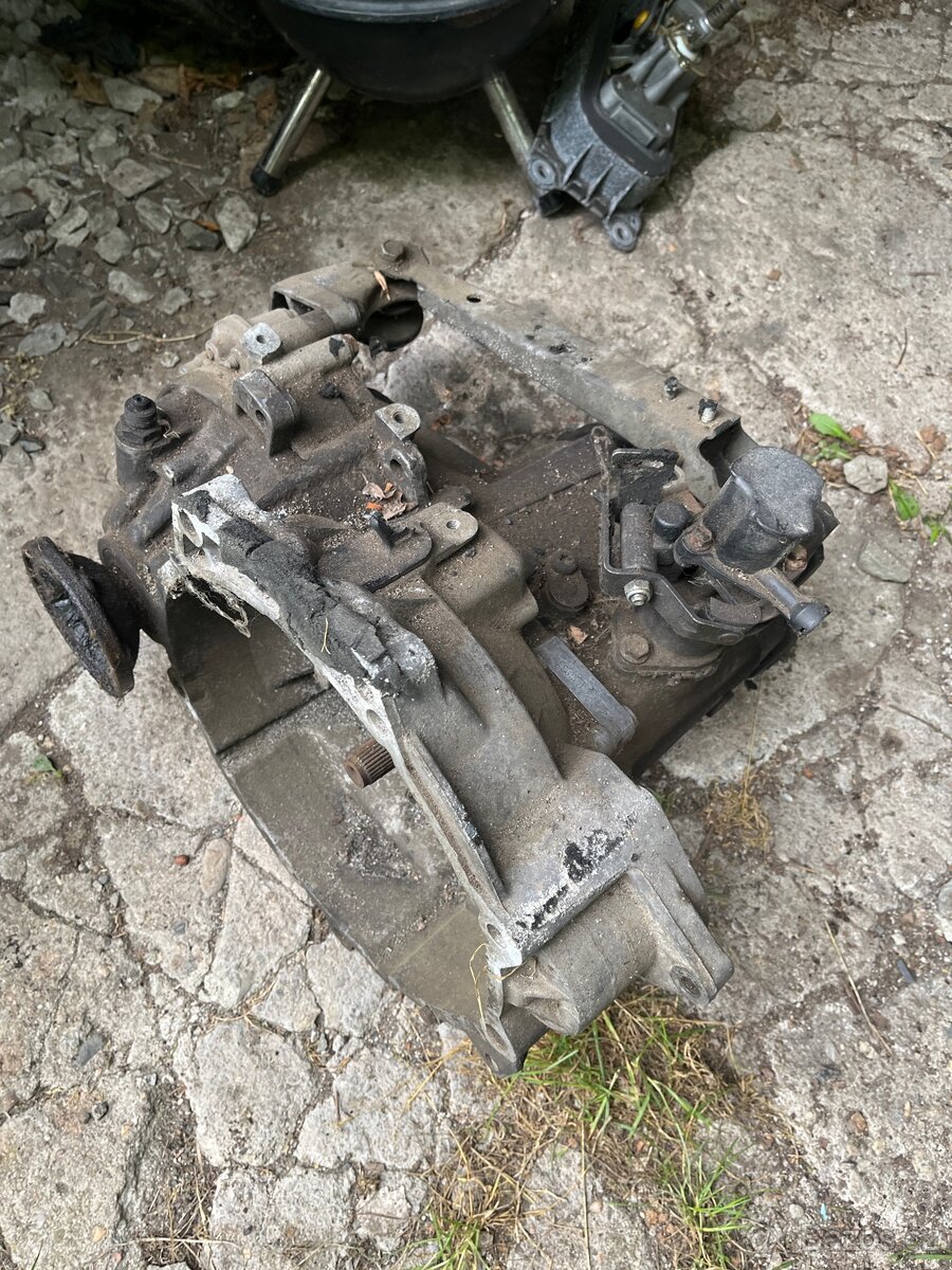 Převodovka vw 1.8 benzín kód CGX