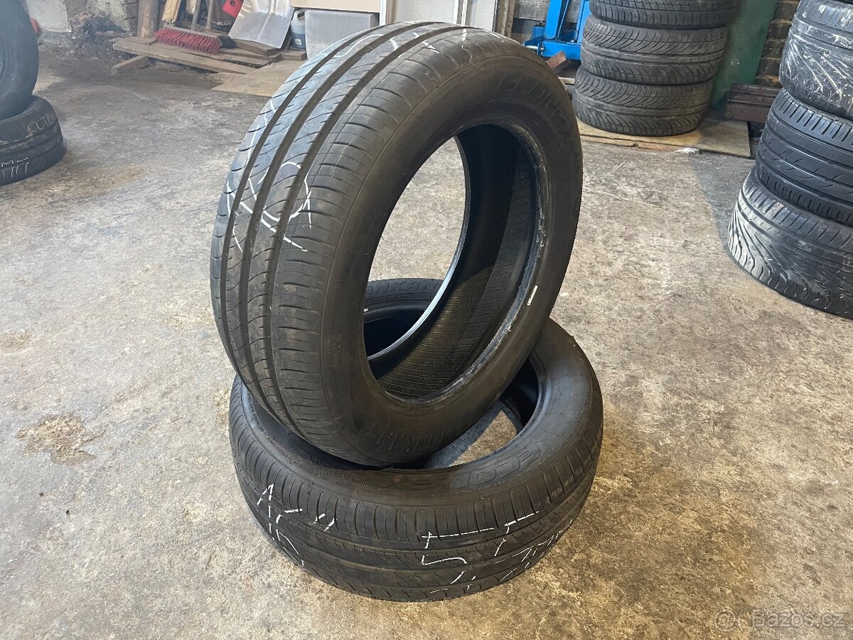 Prodám 2ks pneu 205/55 16”
