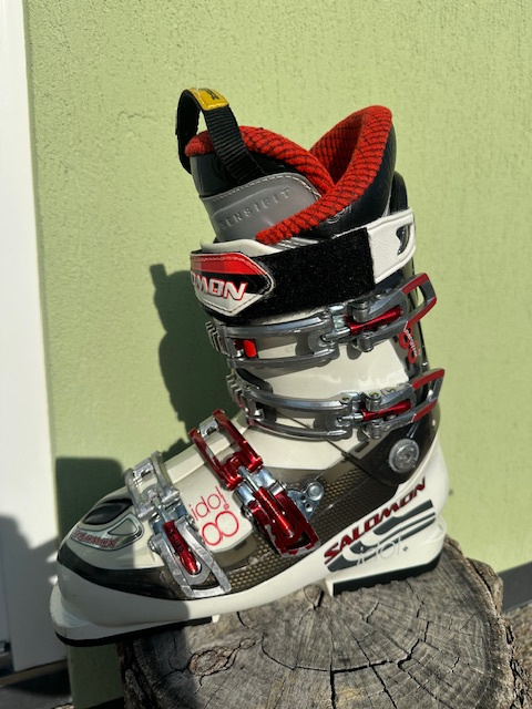 Byty Salomon vel. 25,5