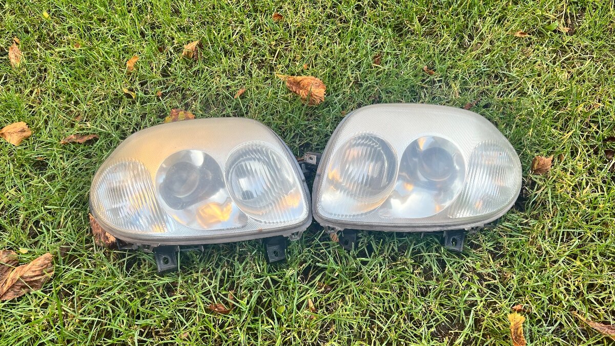 Prodám starší orig. světla Renaultu Clio 2