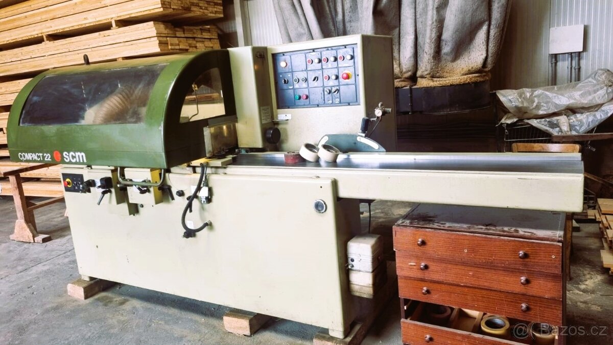 Čtyřstranná frézka SCM Compact 22 + Odsavač pilin