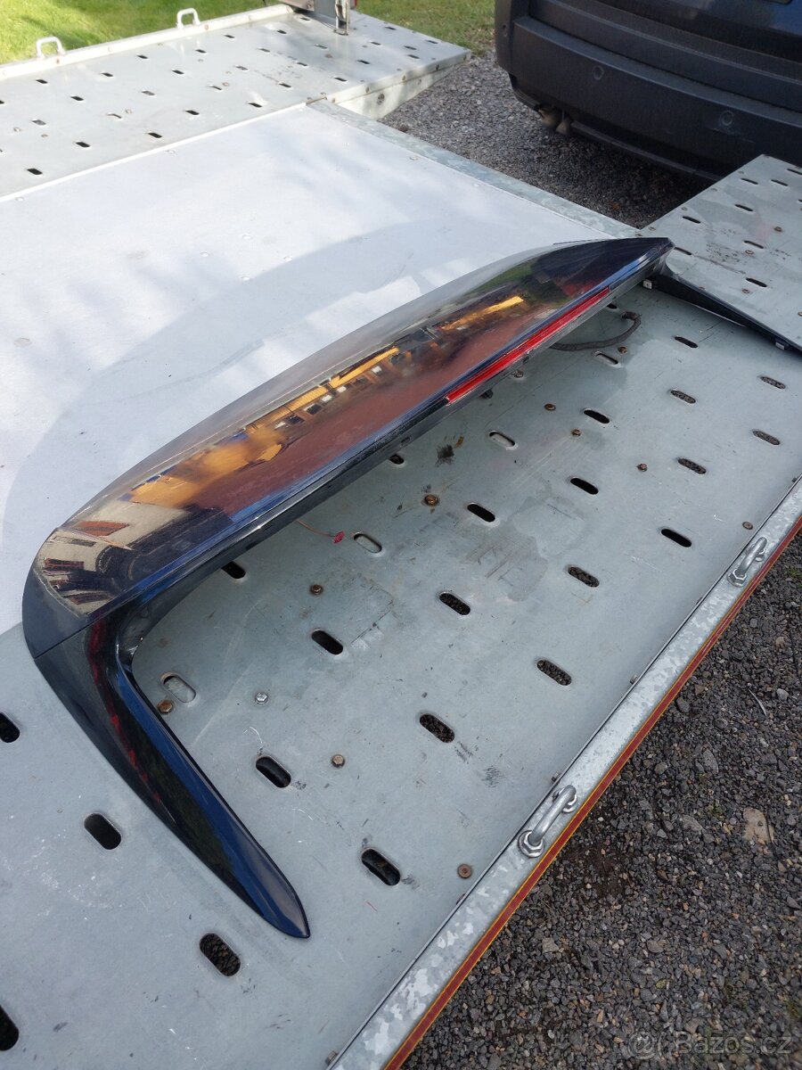 BMW f45 zadní křídlo