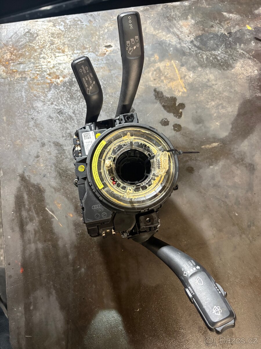 Podvolantový kroužek Audi a páčky