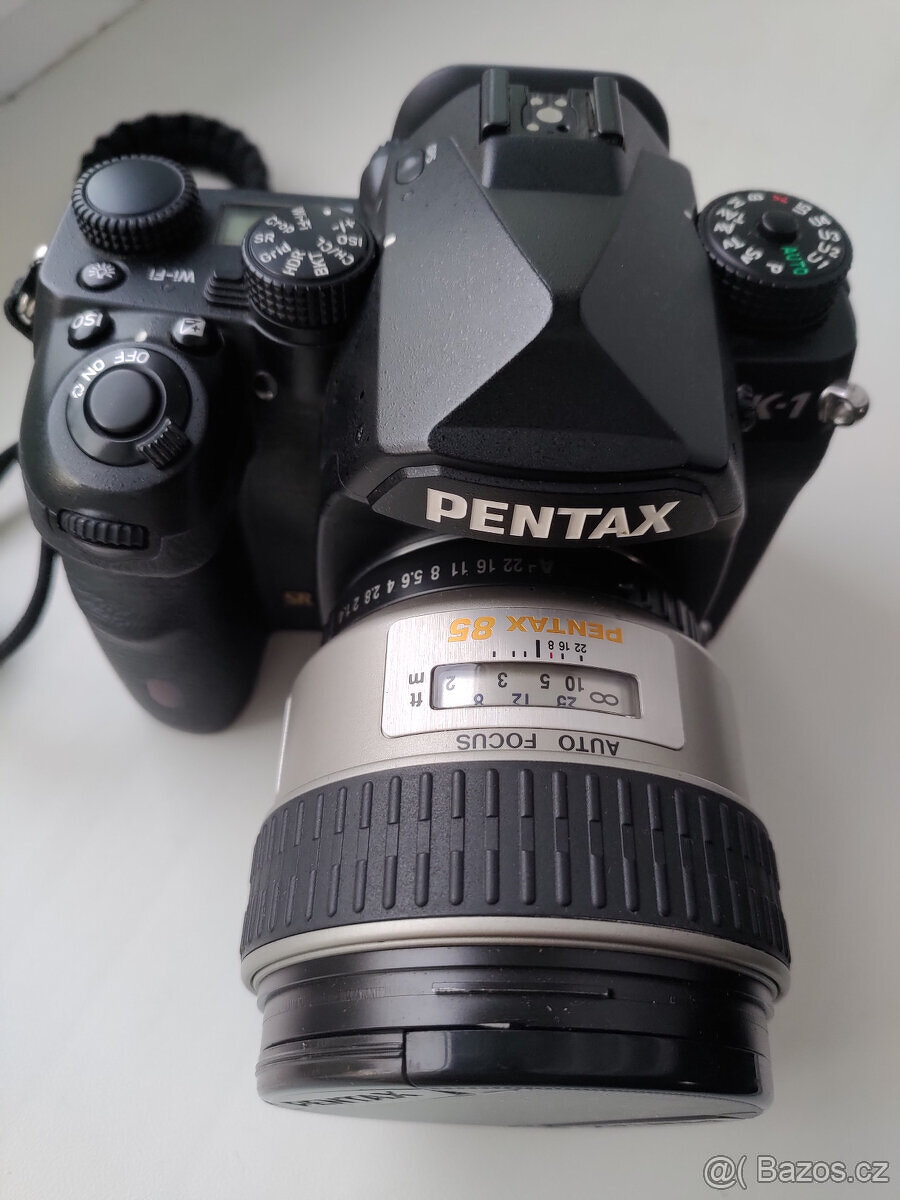 Prodám digitální fotoaparát Pentax K1
