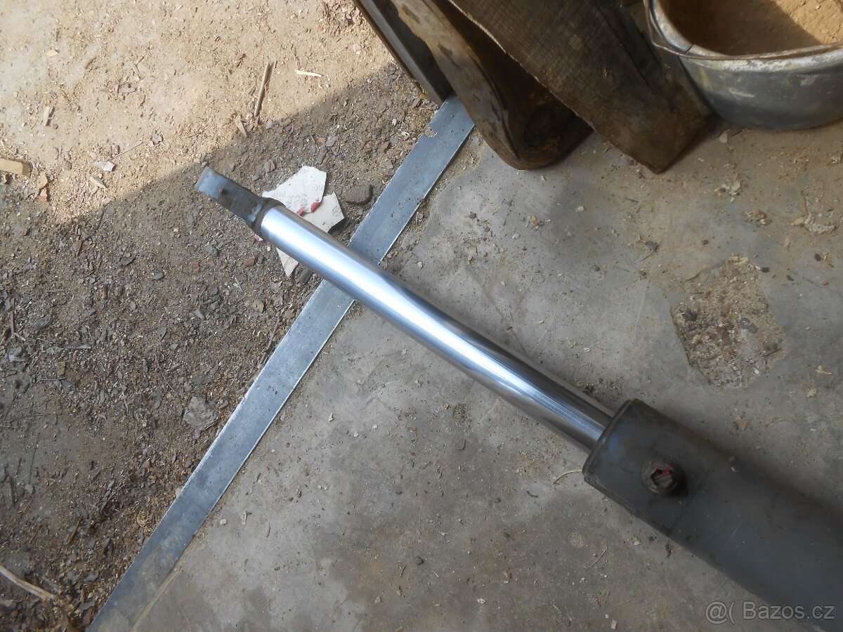 hydraulicka pistnice vysuv 60 cm