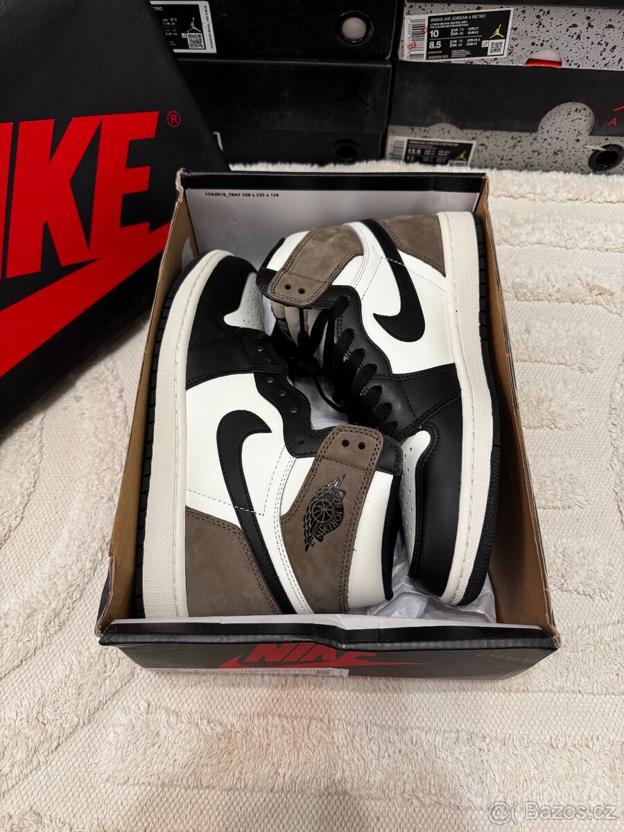 Air Jordan 1 Retro High OG - Dark Mocha