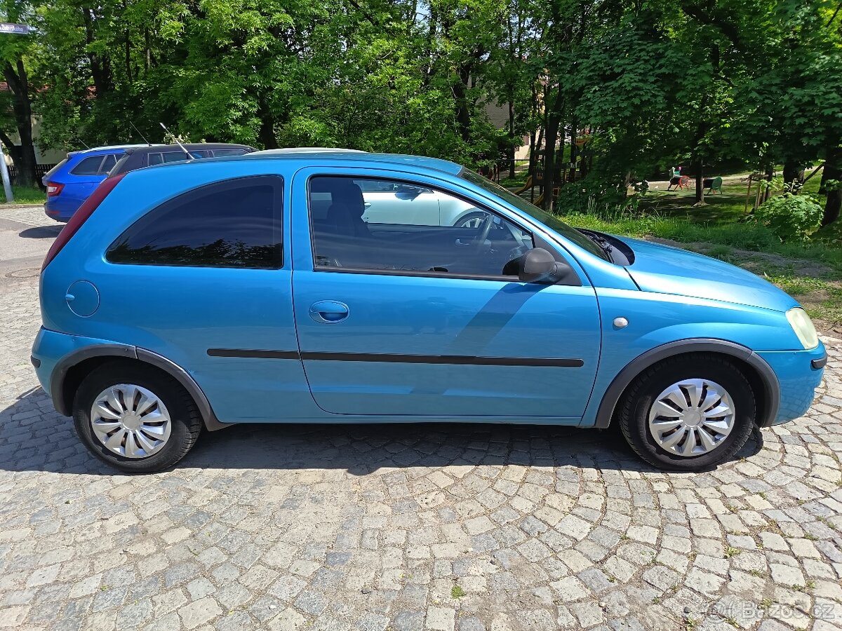 Prodám Opel Corsa 1.0 44KW R.V. 2004 STK do 2026