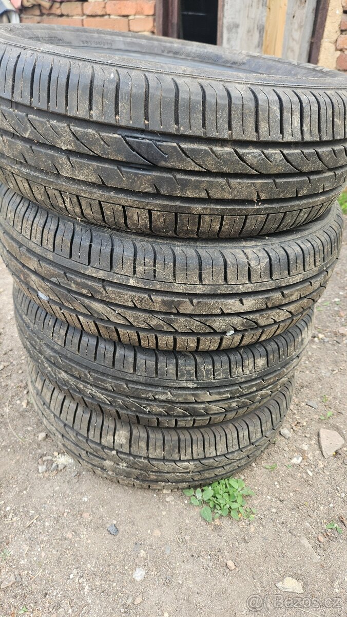 Pneu 175/65/R14 82T