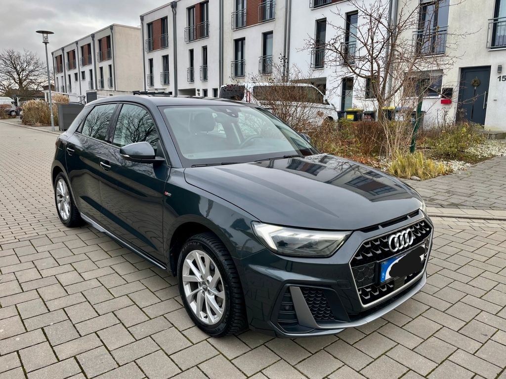 A1 sportback 30 TFSI 60.000km S-line digital