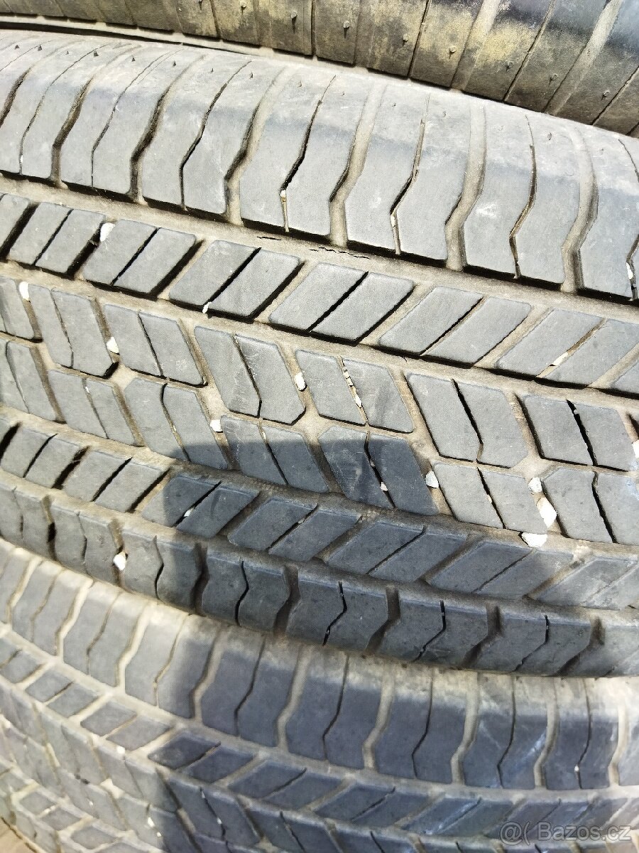 215/70 R16 M+S Yokohama 4 ks 5 mm