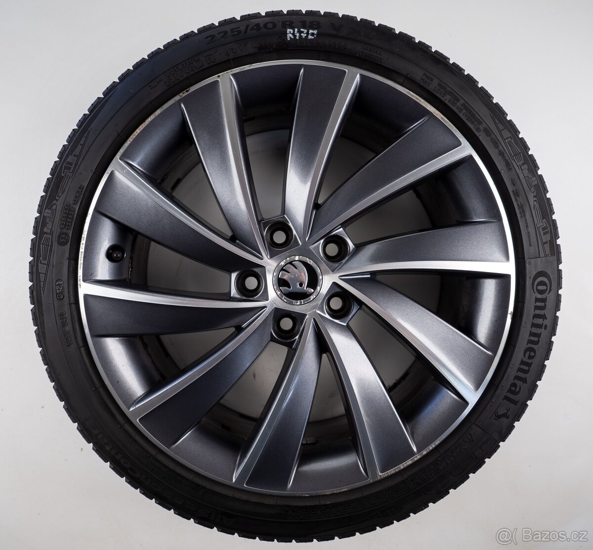 Škoda Octavia - Originání 18" alu kola - Celoroční pneu
