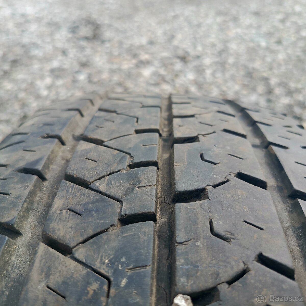 Letní 225/75/16c