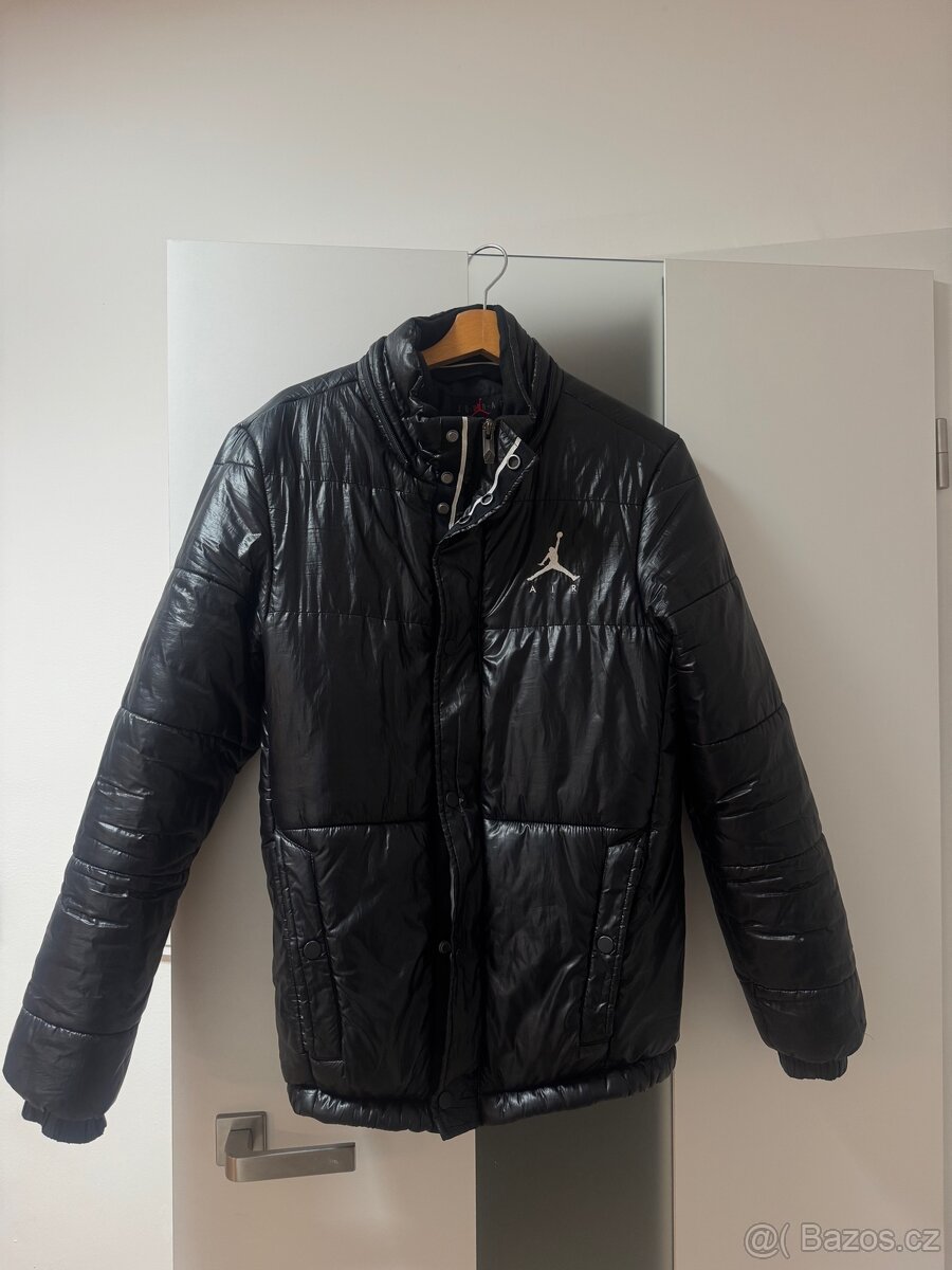 Jordan Jumpman péřová bunda – velikost XS (sedí na S/M)
