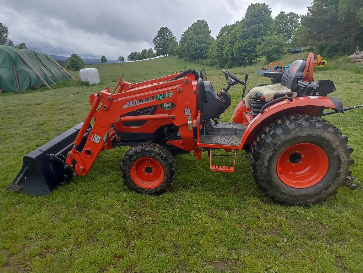 Malotraktor Kioti CK 4030 HST