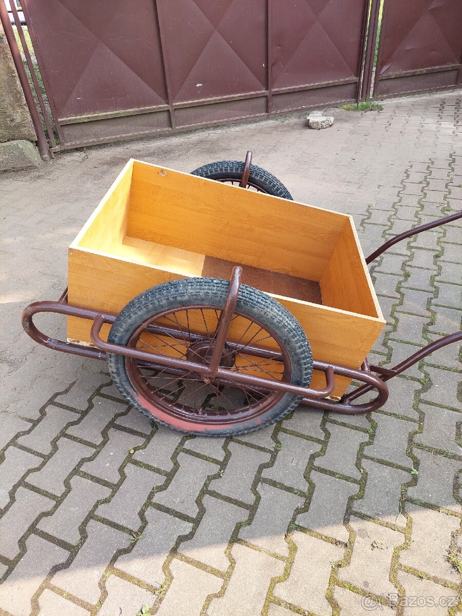 Ruční kárka
