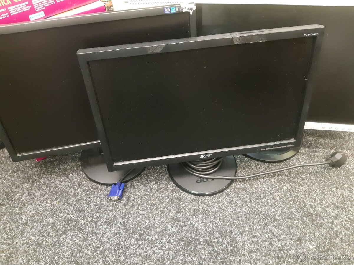 Monitory k počítači