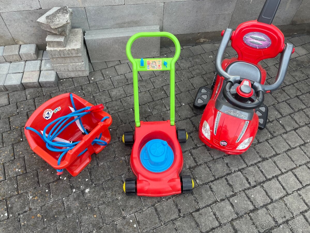 Krasne odrazedlo, sekacka , houpacka