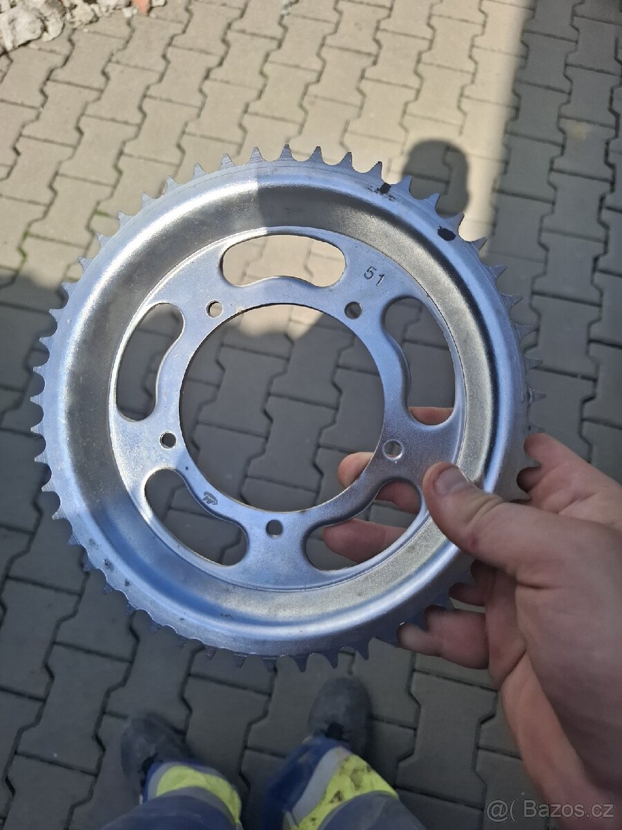 Rozeta na litá kola, Babetta
