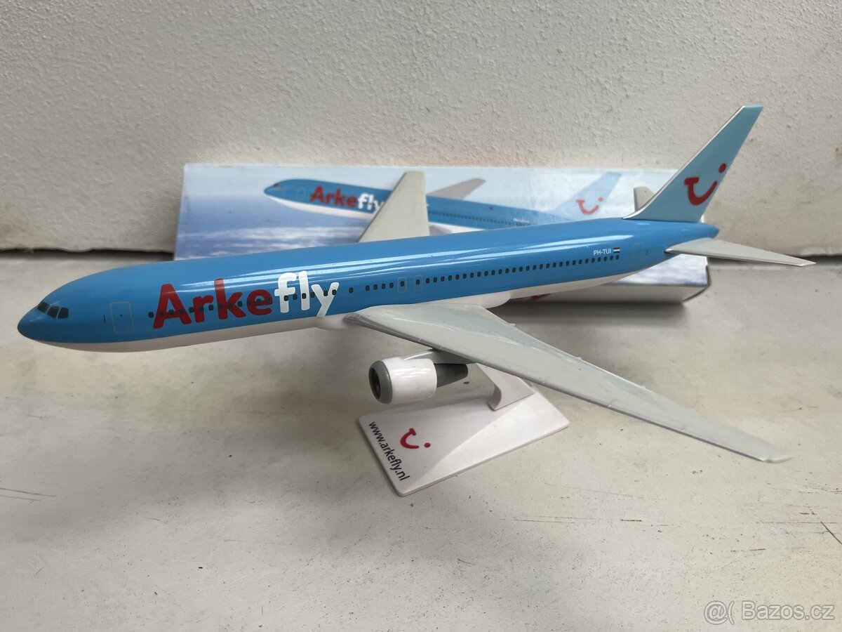 Arke Fly Tui Boeing 767 1:200