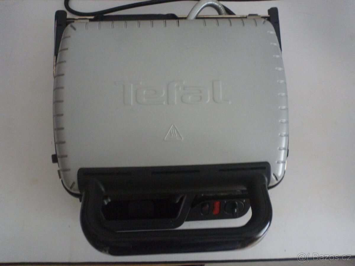 Kontaktní gril TEFAL