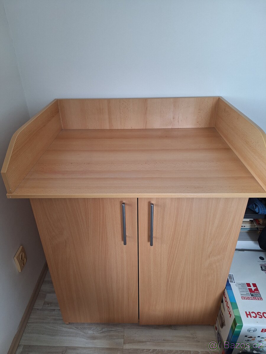 Přebalovací pult