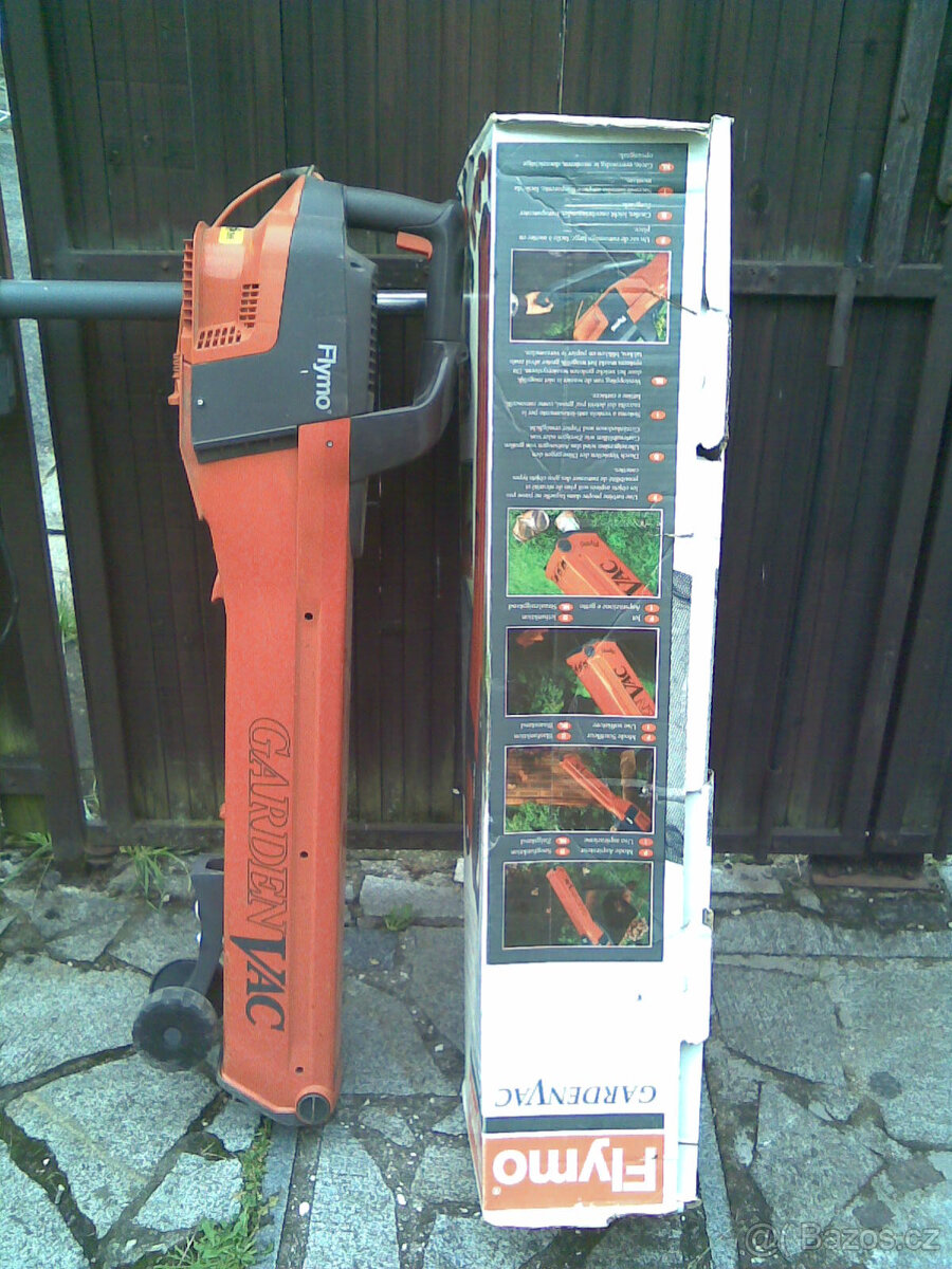 Silný vysavač/foukač listí ze zahrady