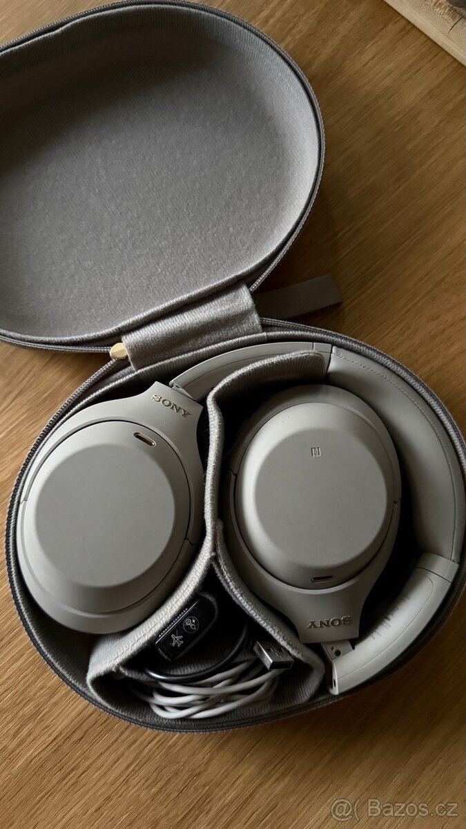 Sluchátka Sony WH-1000XM4