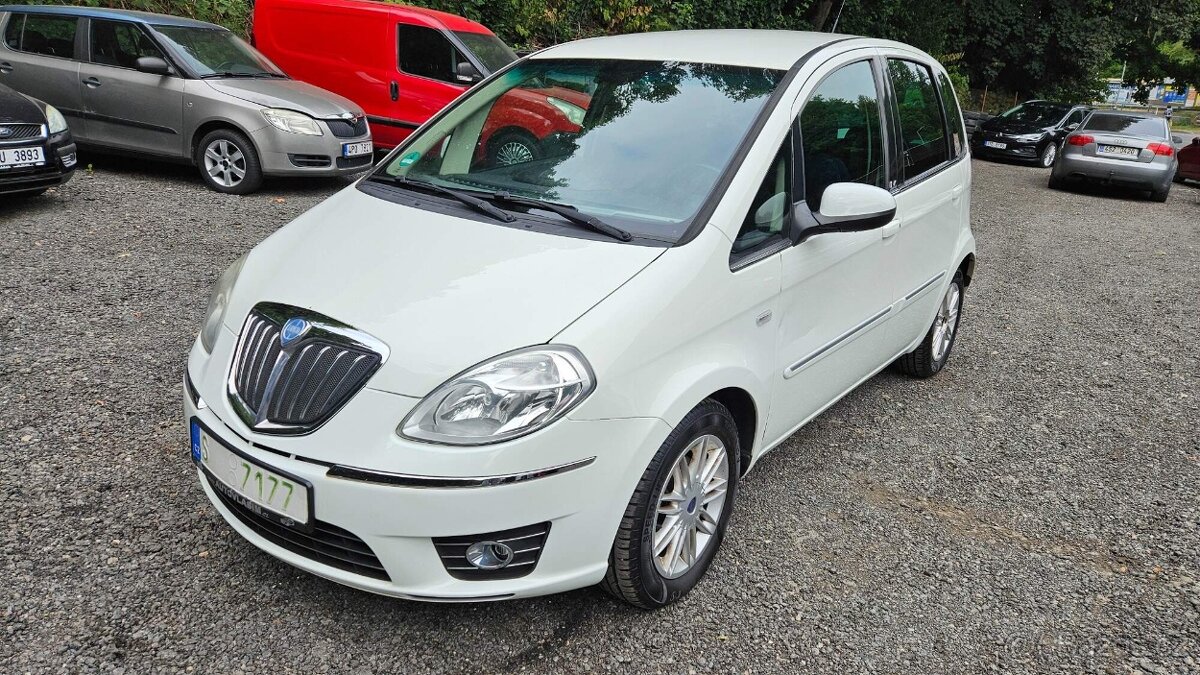 Lancia Musa 2010 1.4 16V klima, senzory, 6 rychlostí, 181tkm