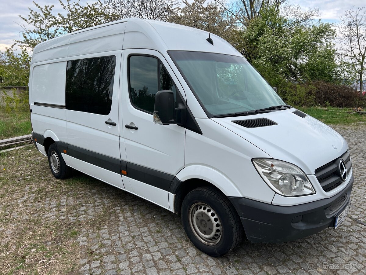 Mercedes Sprinter 210 CDi - 6-mist, Nový motor a spojka