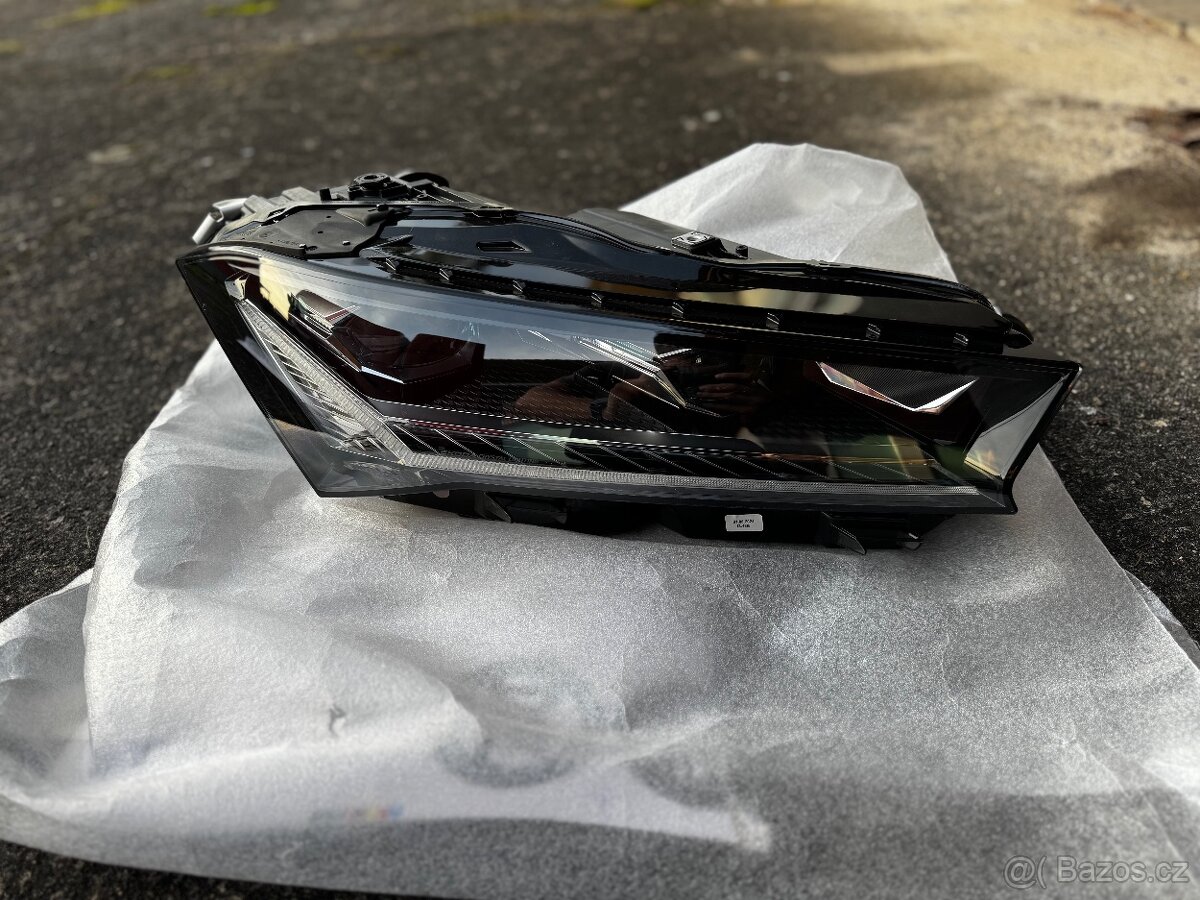 Škoda Superb IV – kompletní LED světlomet MATRIX