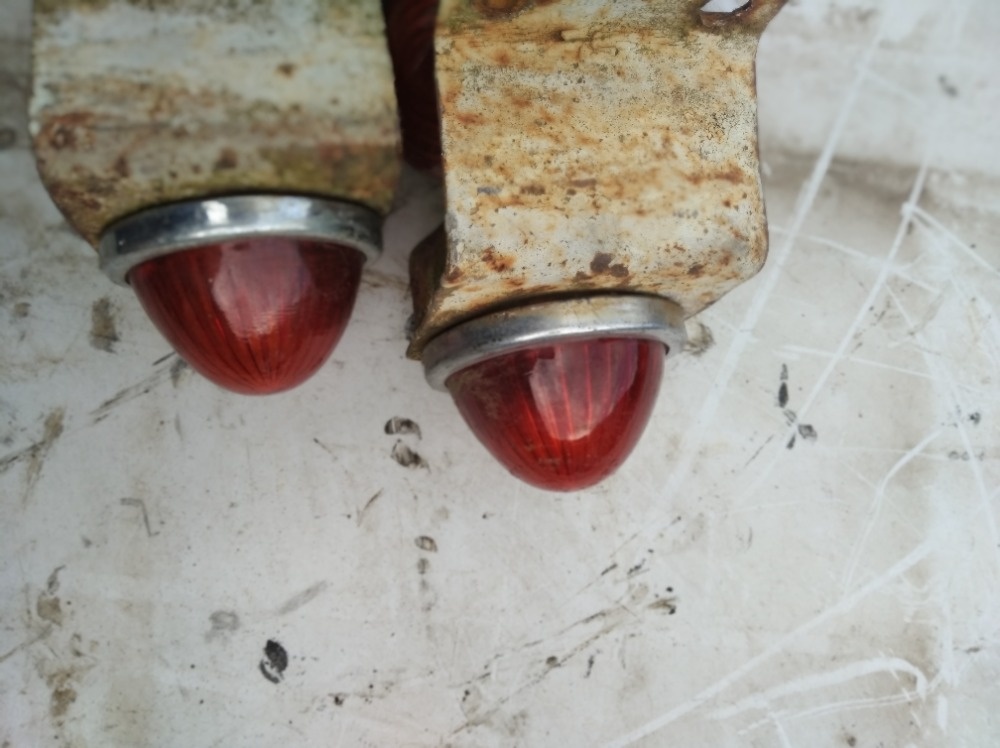 Prodám originál skleněné blikny na ZETOR25