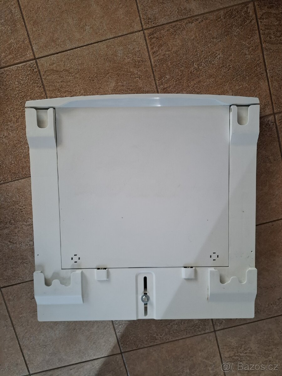 Mezikus pračka - sušička s výsuvem na AEG /Elektrolux