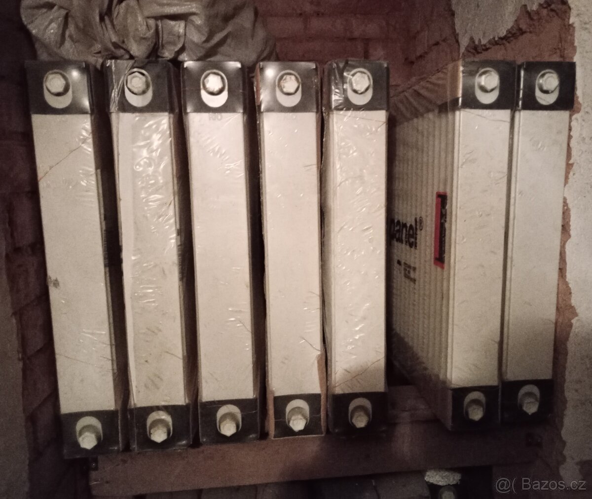 Nové deskové radiátory - 17kusů