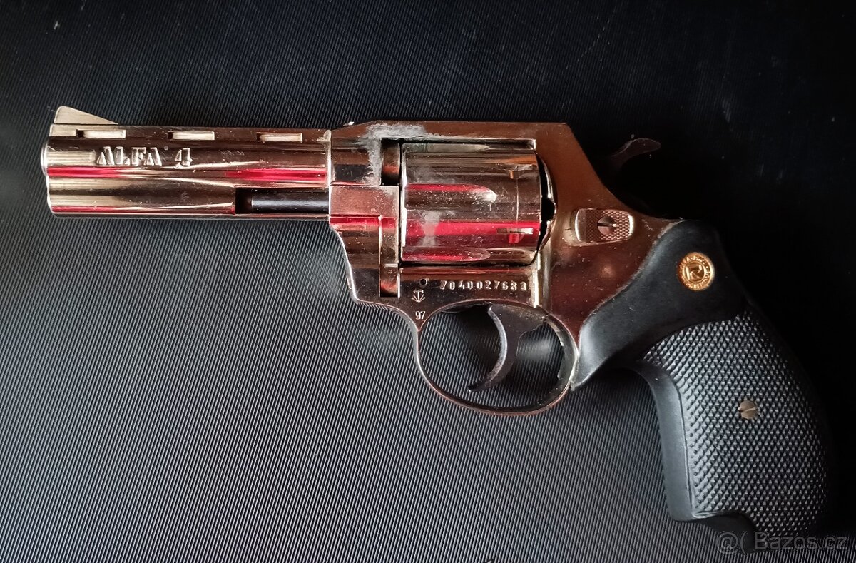 Plynový revolver Alfa 4
