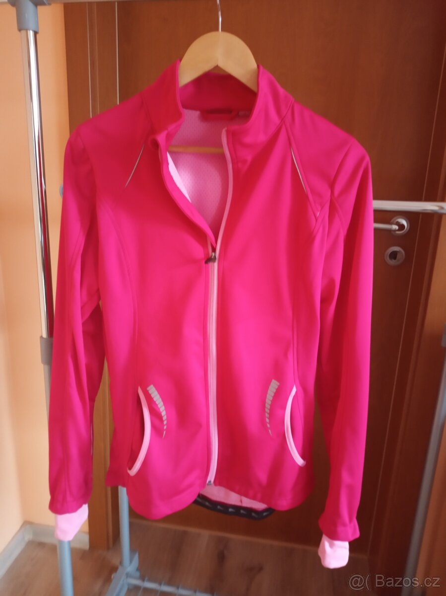 Softshellová bunda ve. S 36/38