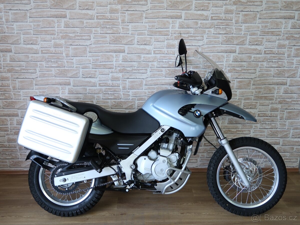 BMW F650GS 27200km, servisní kniha, dobrá výbava, po servisu