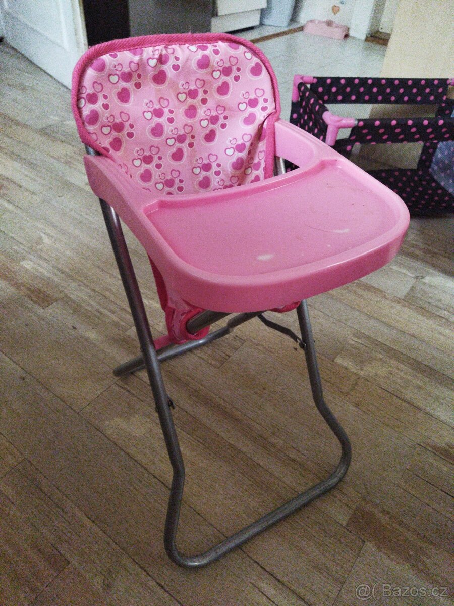 Židlicka pro panenku