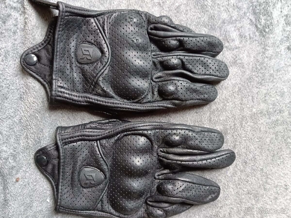 Rukavice na motorku