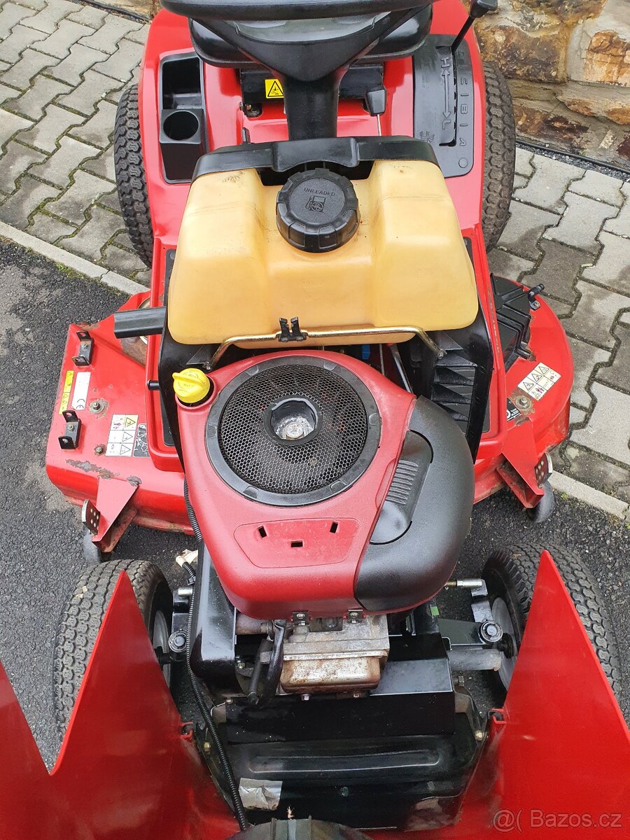 Zahradní traktor Toro