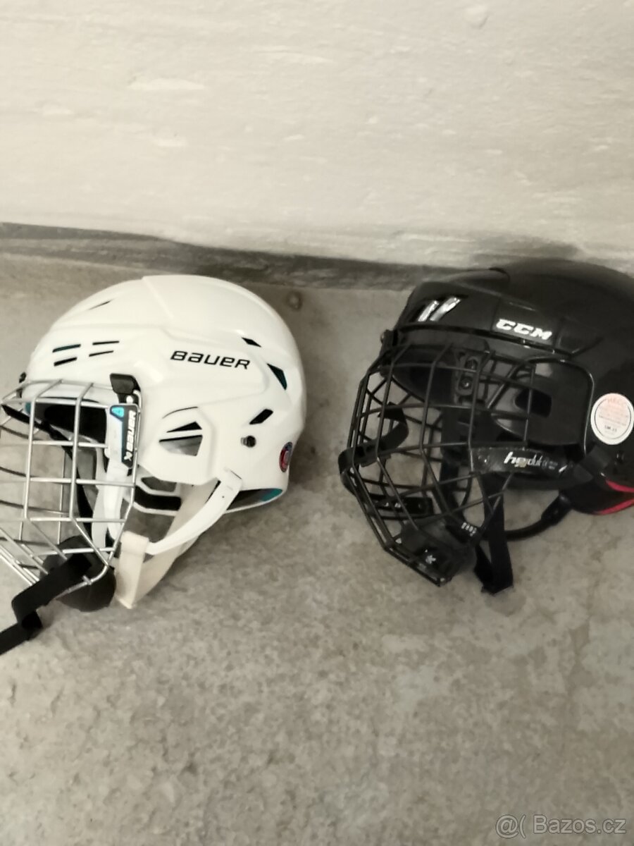 Dětské hokejové helmy