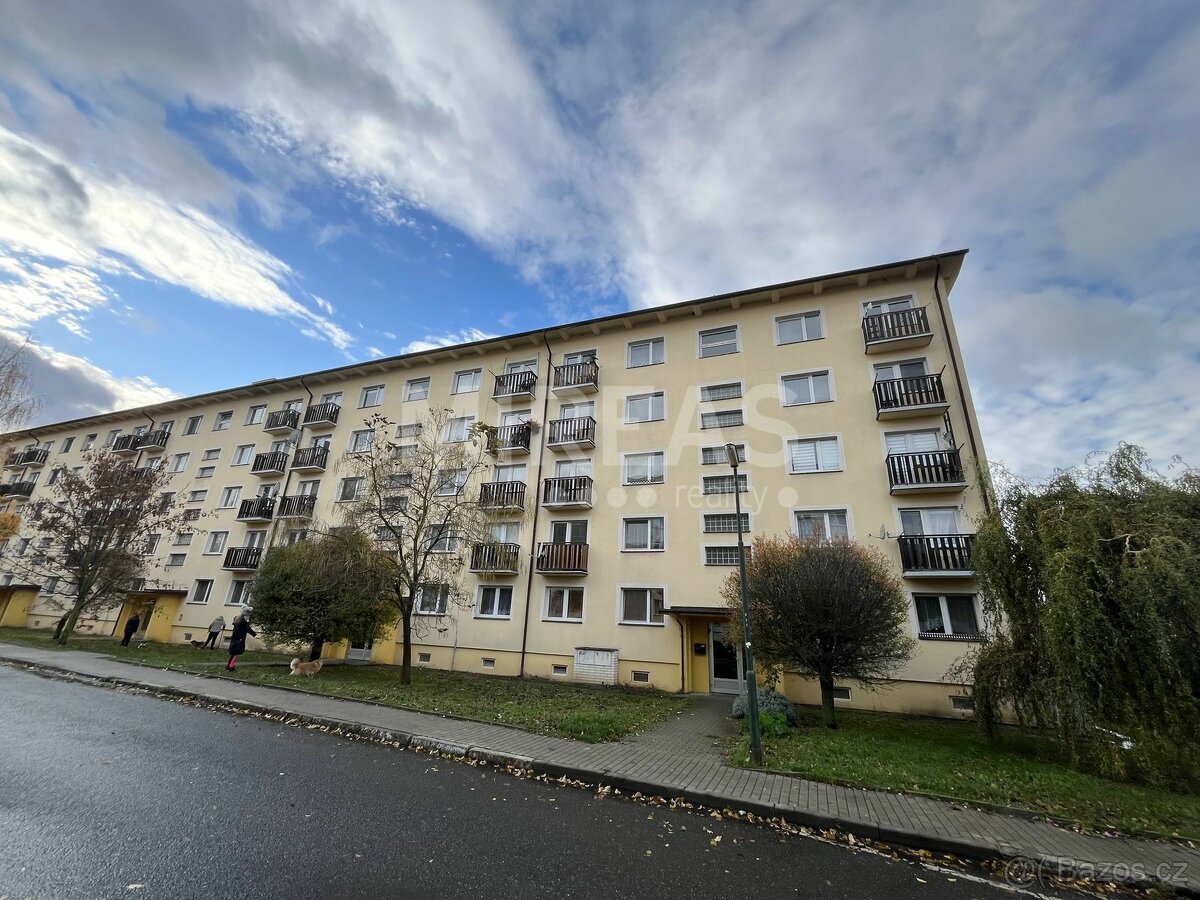 Milovice, pronájem bytu 2+1+B, 47 m2 okr. Nymburk.