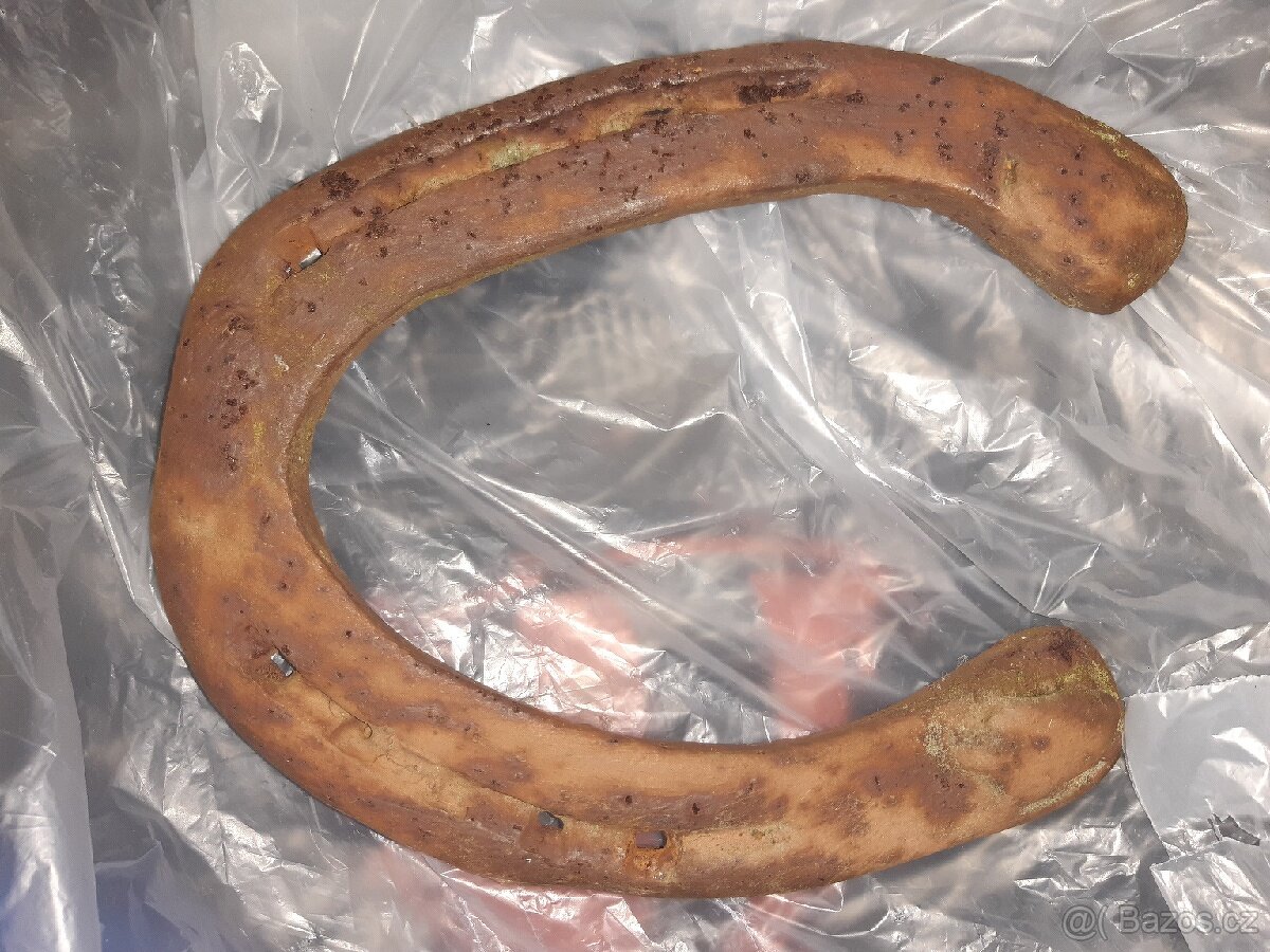 Podkova na koně(rezervace)