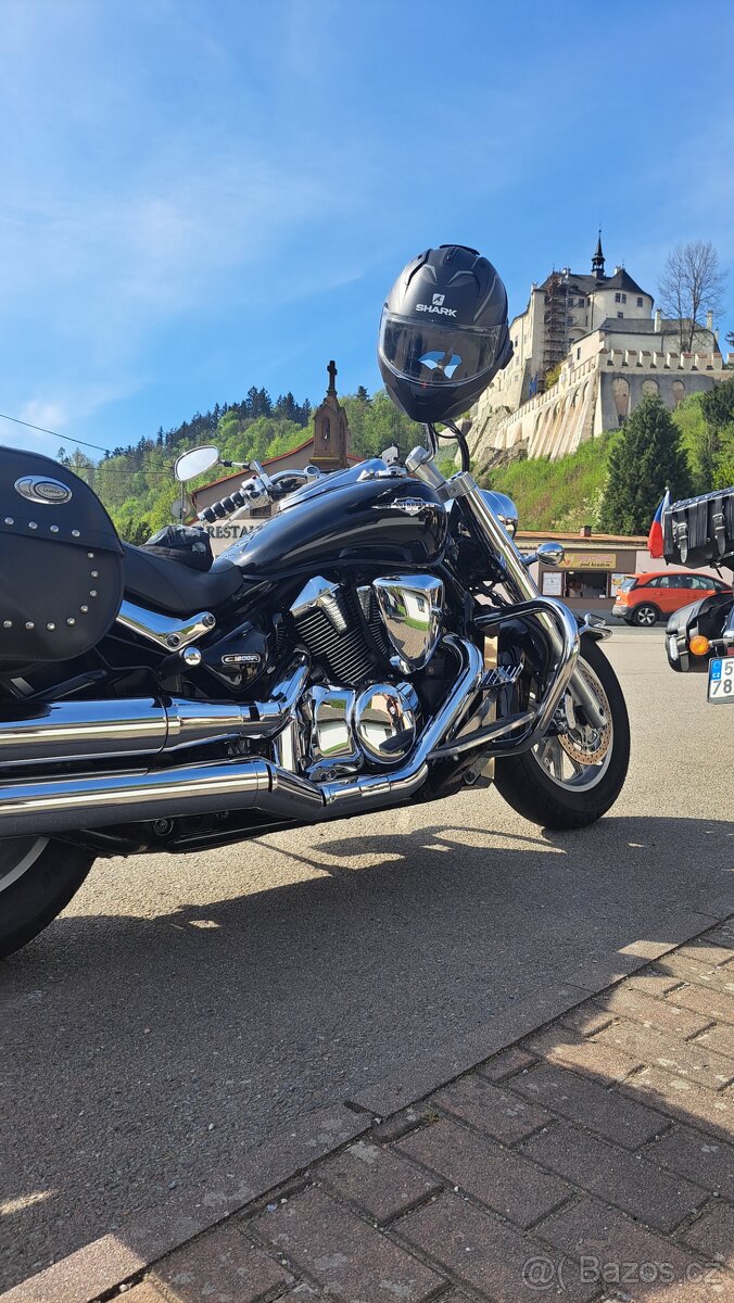 Suzuki intruder c1800r