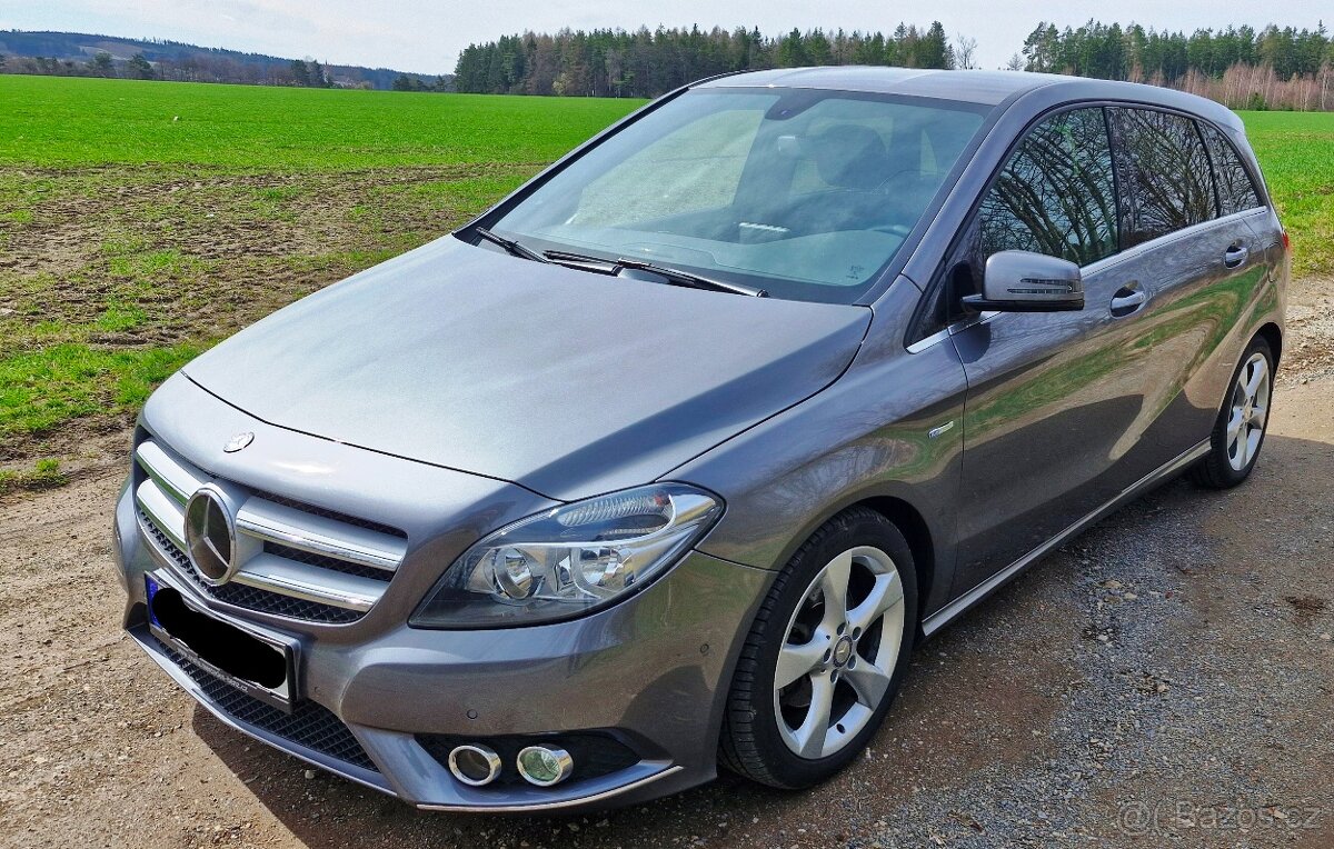 Mercedes-Benz třídy B 180 80 Kw najeto 57 tis km