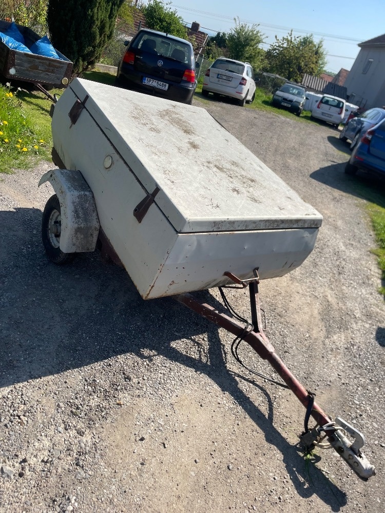 přívěsný vozík