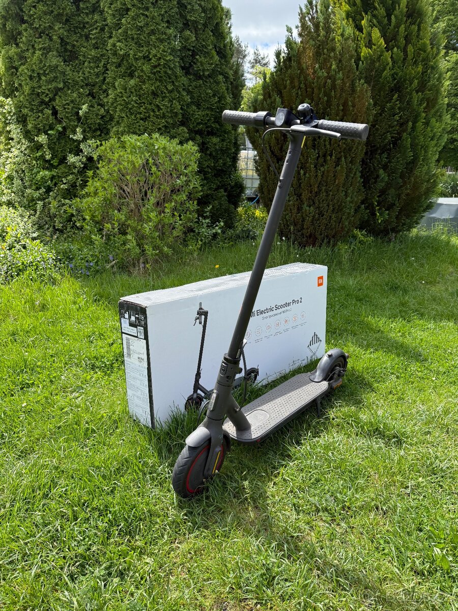Koloběžka Xiaomi Mi Electric Scooter Pro 2