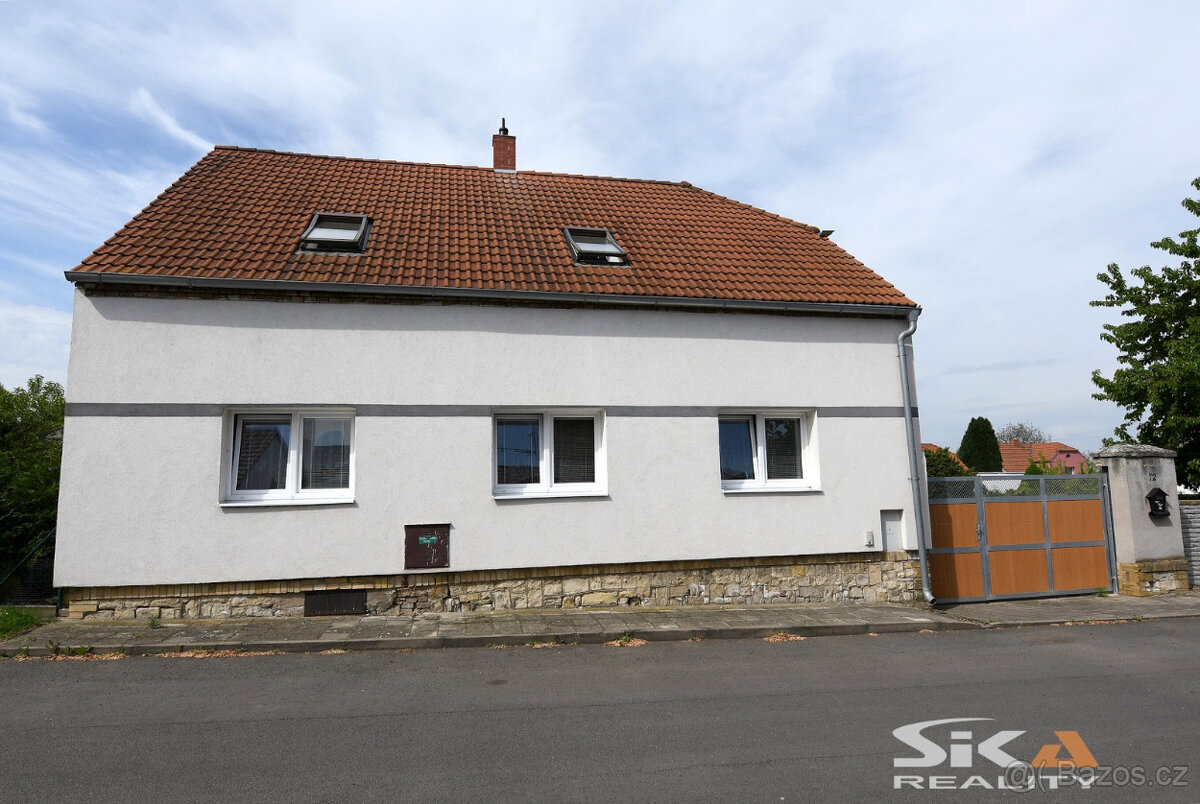 Prodej rodinného domu se zahradou, 566 m2 - Chlumčany, Vlčí
