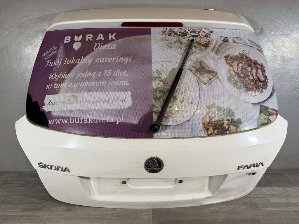 ŠKODA FABIA 2 07-14 - víko kufru COMBI - POŠKOZENÉ