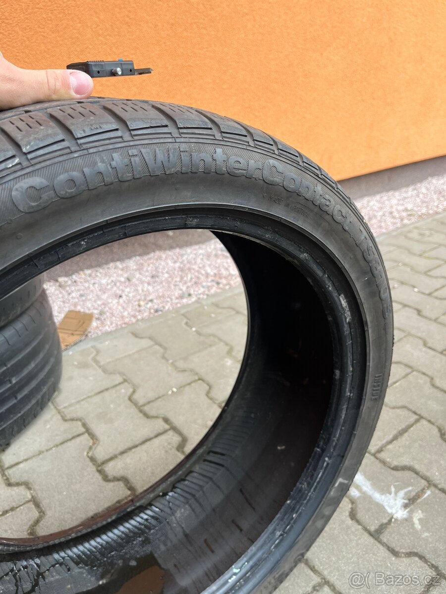 225/40 R18 zimní pneu Continental