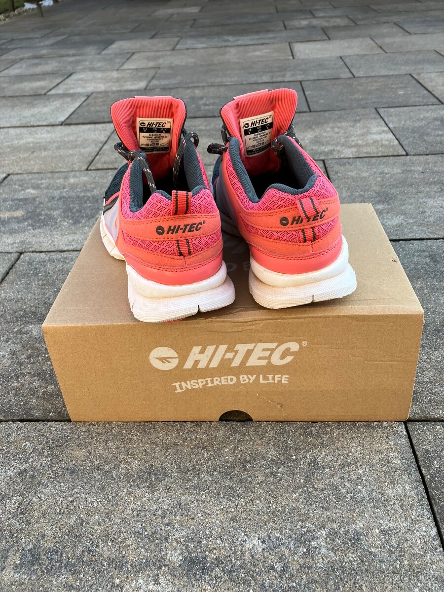 Sportovní boty HI-TEC